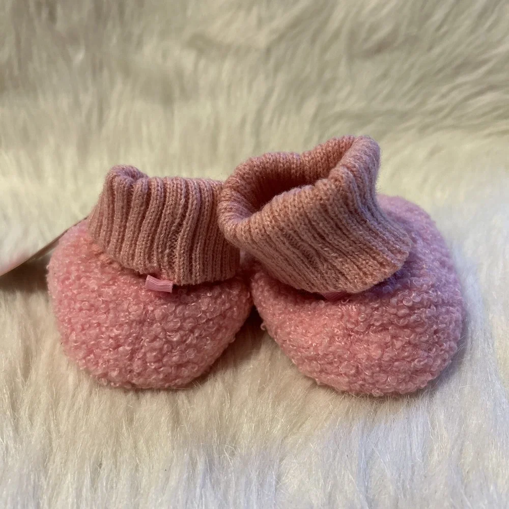 Wonder Nation Slippers Girl's Size‎ 6 Pink Fuzzy Rainbow Bootie Shoes NEW